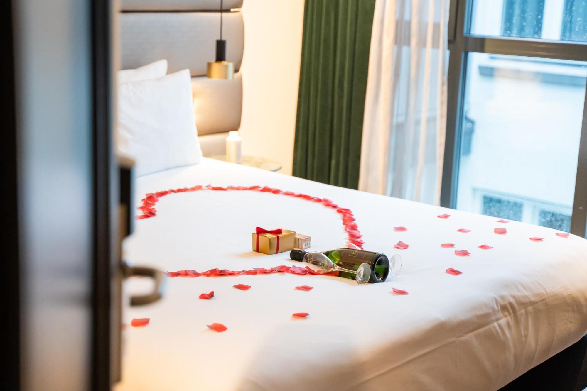 Boutique Hotel Corona Den Haag Bagian luar foto